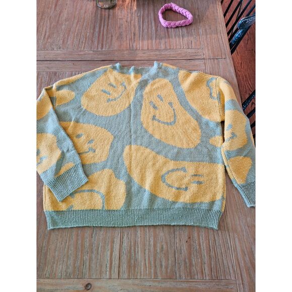 Smiley Face green & yellow sweater - altar'd state size L - Picture 2 of 6